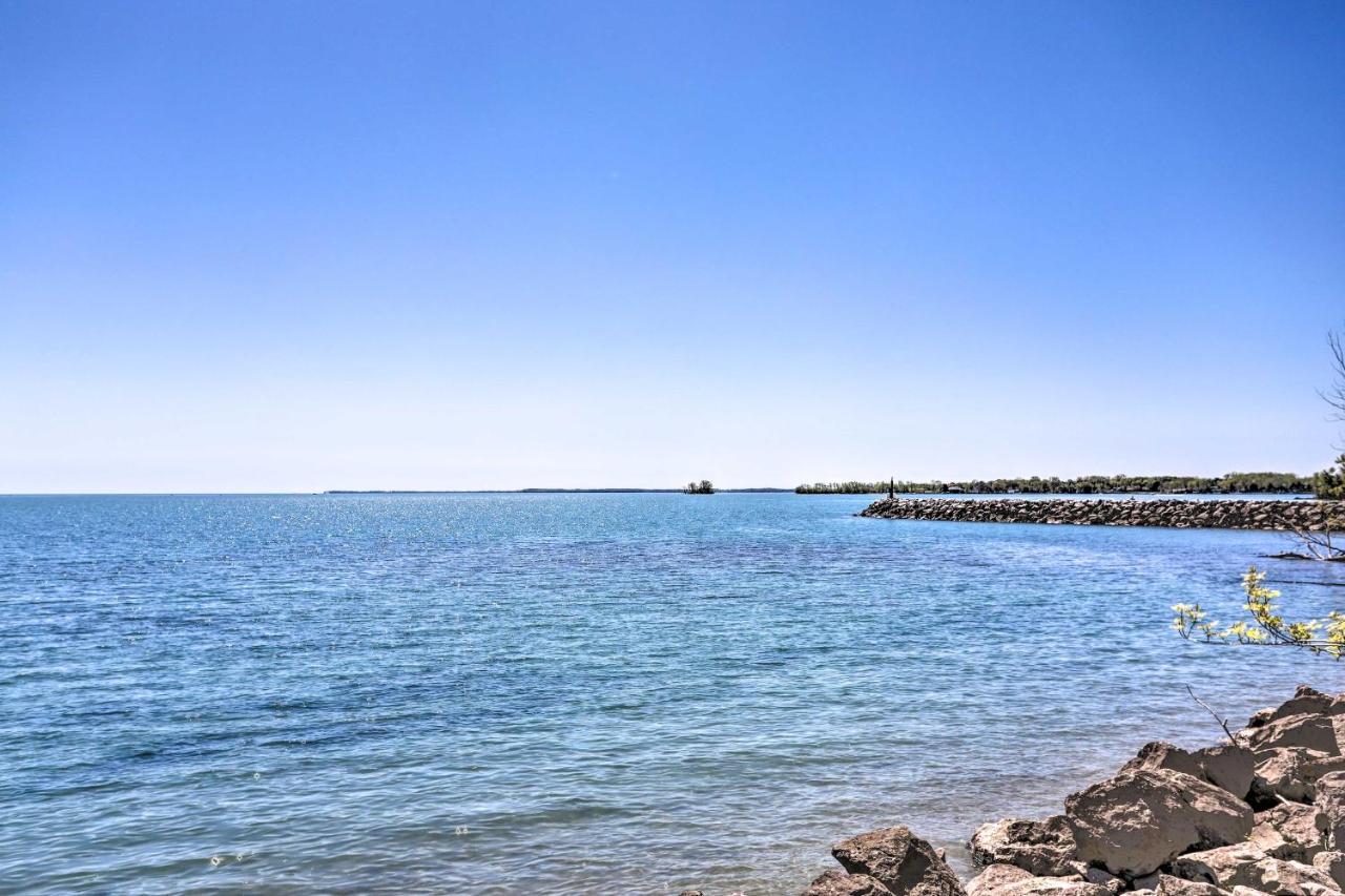 Waterfront Middle Bass Condo With Pool Access! Put-in-Bay Kültér fotó