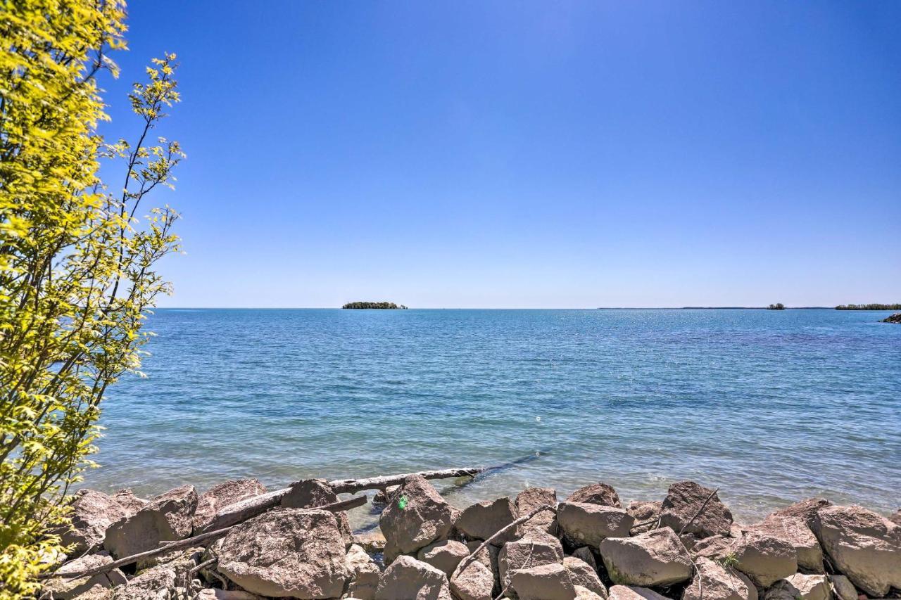 Waterfront Middle Bass Condo With Pool Access! Put-in-Bay Kültér fotó